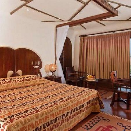 Serengeti Serena Safari Lodge ภายนอก รูปภาพ