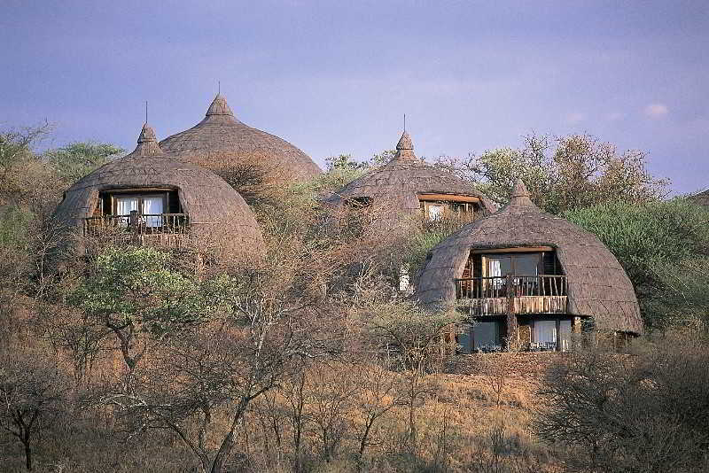 Serengeti Serena Safari Lodge ภายนอก รูปภาพ