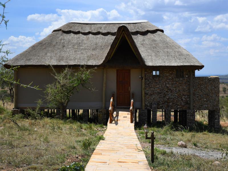 Serengeti Serena Safari Lodge ภายนอก รูปภาพ